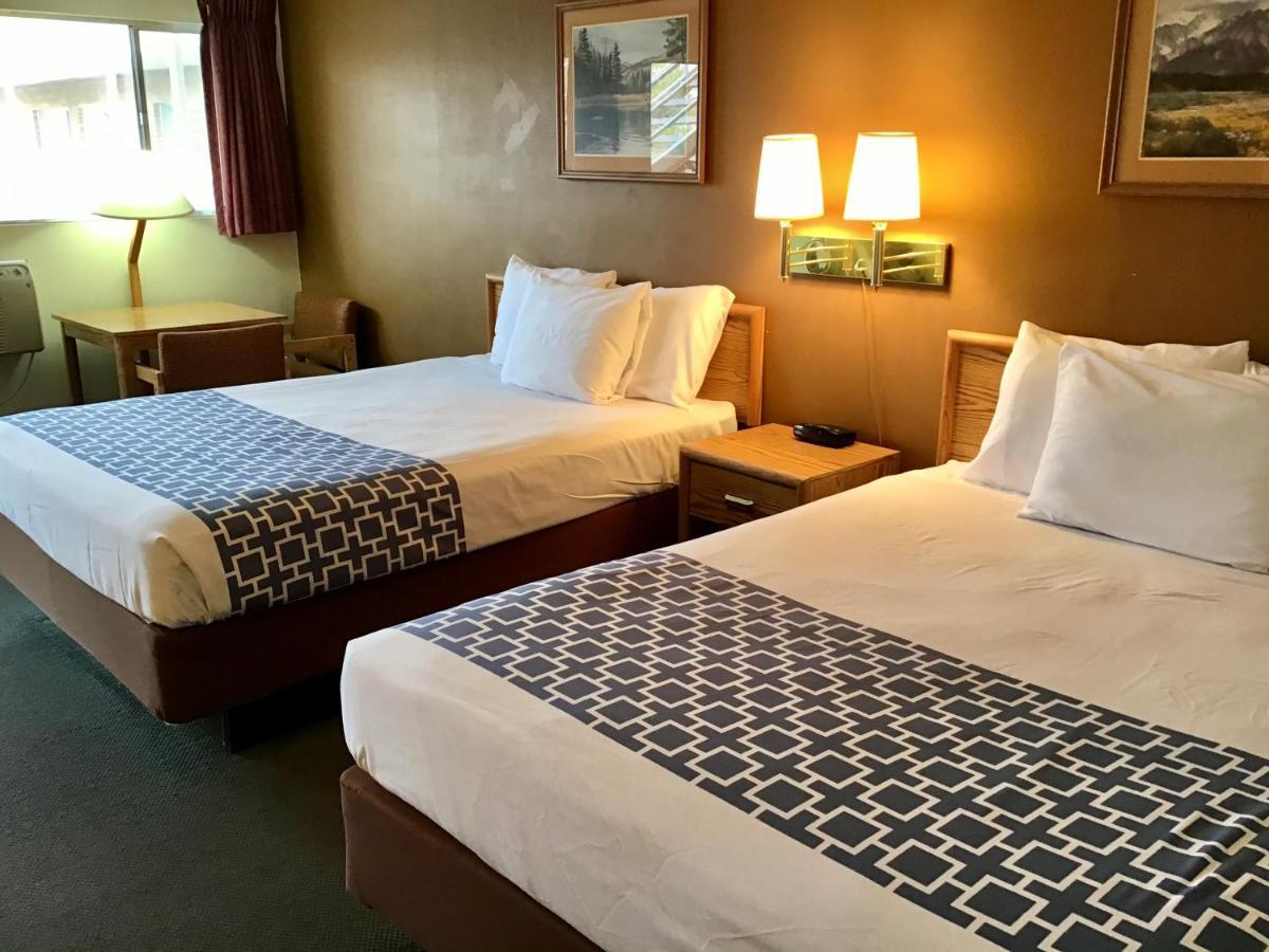 Travelodge By Wyndham Powell Exteriör bild