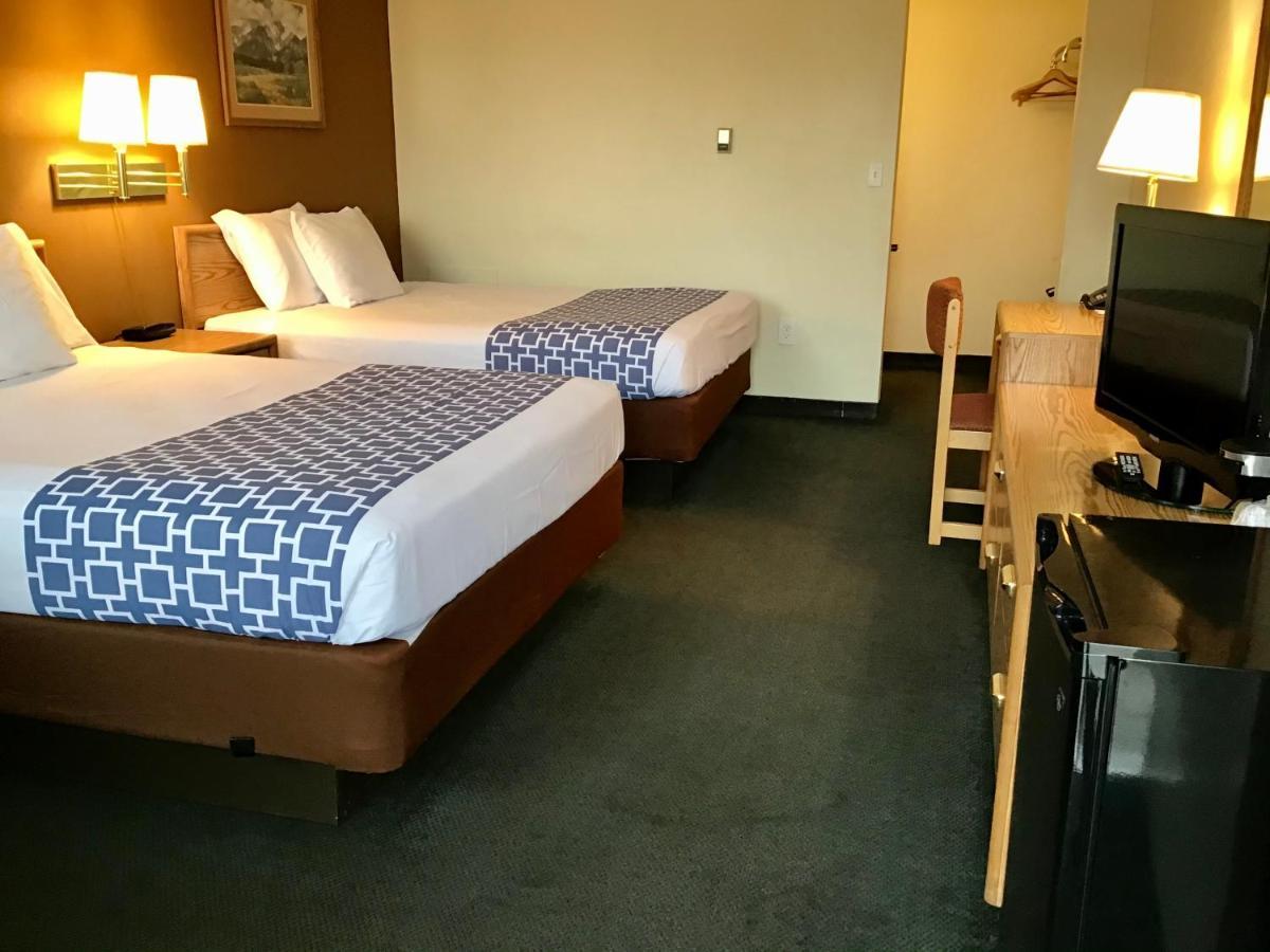 Travelodge By Wyndham Powell Exteriör bild