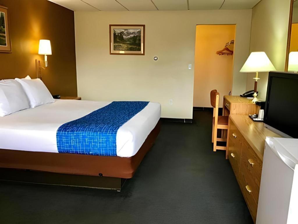 Travelodge By Wyndham Powell Exteriör bild